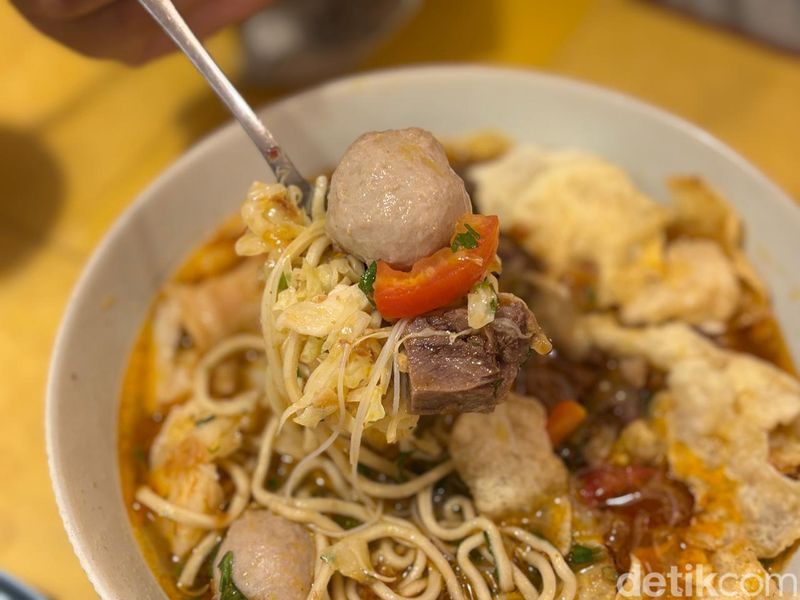 Soto Mie Mama Uch