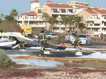 Video: Kronologi Pesawat Kecil Mendarat Darurat di Jalan Raya Tenerife