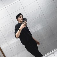 Penyebab kematian Jin Ze tidak diketahui pasti. Agensi meminta agar publik menghormati privasi mendiang dan keluarga yang berduka. Foto: Instagram