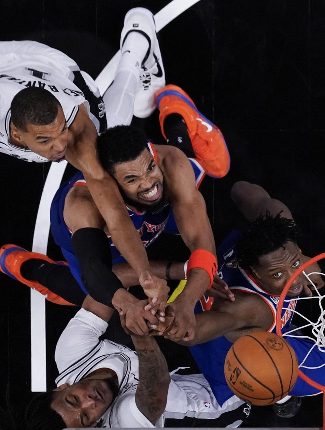 Knicks Curi Game 2, Tinggal Dua Kemenangan Lagi Menuju Gelar NBA
