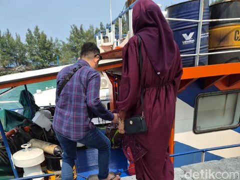 Kapal BRI Bahtera Seva I di Pulau Tidung, Kamis (4/6/2026).