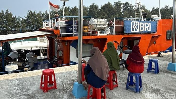 Kapal BRI Bahtera Seva I di Pulau Tidung, Kamis (4/6/2026).