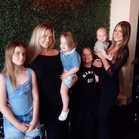 Brittany melahirkan Makenzie ketika masih berusia 17 tahun. Kini putrinya yang berumur 20 tahun juga sudah memiliki seorang anak laki-laki bernama Banks yang lahir dua tahun lalu. Foto: dok. Instagram @brittanydes