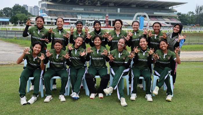 Cricket Indonesia menjadi juara dalam tiga kategori regional pada ICC Development Awards 2025 dan melaju ke empat kategori penghargaan tingkat global. Capaian tersebut menempatkan Indonesia sejajar dengan Uni Emirat Arab (UAE) sebagai negara dengan r