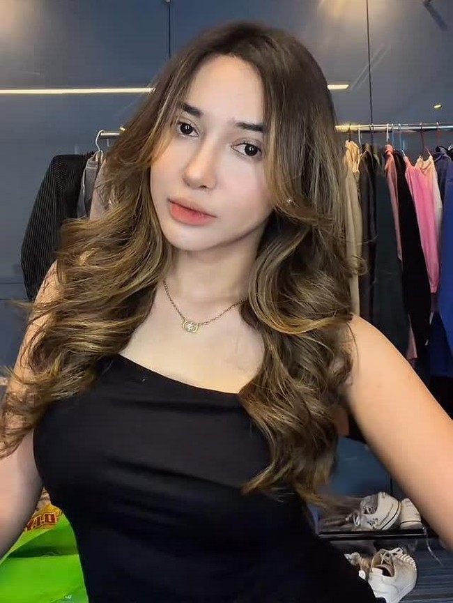 Dilan Janiyar Sibuk Banget, Belum Mau Buka Hati