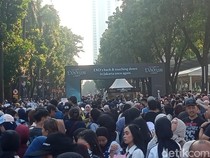 Video Bubaran Konser EXO-Raisa, Situasi Lalin Kawasan GBK Padat