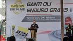 2.500 Guru DKI Dapat Ganti Oli Gratis, Dilayani Ratusan Siswa SMK