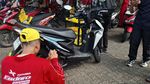 2.500 Guru DKI Dapat Ganti Oli Gratis, Dilayani Ratusan Siswa SMK