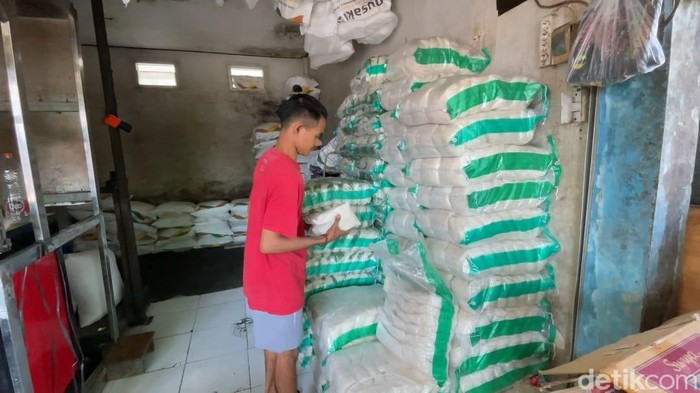 Harga Gula Pasir Capai Rp 17.500 per Kg di Lamongan, Pedagang Resah