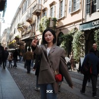 Sang aktris rela memotong rambut panjang demi bertransformasi jadi ahli bedah jenius di Doctor X: Age of the White Mafia, drama medis pertamanya. Foto: dok. Instagram @highziumstudio