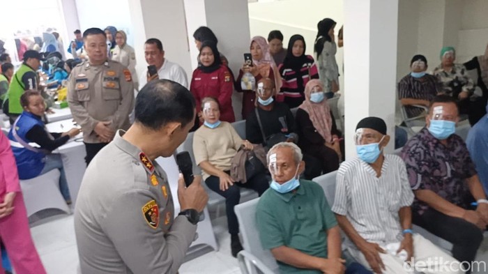 Operasi katarak yang digelar Polda Lampung