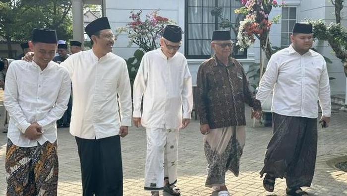 Rais Aam dan Sekjen PBNU berkunjung ke Ponpe Al Falah Ploso Kediri