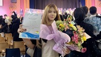 Shafeea Ahmad bersekolah di Al Jabr Islamic School. Ia dinyatakan lulus SMP. (Foto: dok Instagram mulanjameela1)