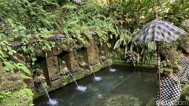 Suasana keindahan alam dan kesunyian di Tirta Tadah Uwuk, Desa Nyalian, Kecamatan Banjarangkan, Klungkung, Bali, Sabtu (6/5/2026). Suasana keindahan alam dan kesunyian di Tirta Tadah Uwuk, Desa Nyalian, Kecamatan Banjarangkan, Klungkung, Bali, Sabtu (6/5/2026).