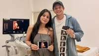 Andrew Andika sudah memiliki dua anak laki-laki dari pernikahan terdahulunya dengan Teuku Dewi Putri. Kini, dia menanti buah hati dari pernikahannya dengan Violentina. (Foto: Instagram @andrewandika)