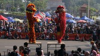 Warga Bogor Tumpah Ruah, Atraksi Liong dan Barongsai Sedot Perhatian