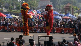 Warga Bogor Tumpah Ruah, Atraksi Liong dan Barongsai Sedot Perhatian