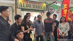 Ayam Goreng Basah Aldi Taher Lagi Viral, Rasanya Beneran Seenak Itu?
