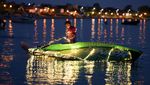 Cahaya di Tengah Laut! Aksi Olahraga Air Malam Hari Guncang Rewa, Polandia