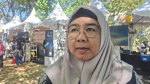 Direktur Konservasi WWF-Indonesia, Dewi Lestari Yani Rizki, saat acara World Ocean Day & Coral Triangle Day 2026 di Peninsula Island, The Nusa Dua, Badung, Minggu (7/6/2026). (Fabiola Dianira/detikBali)