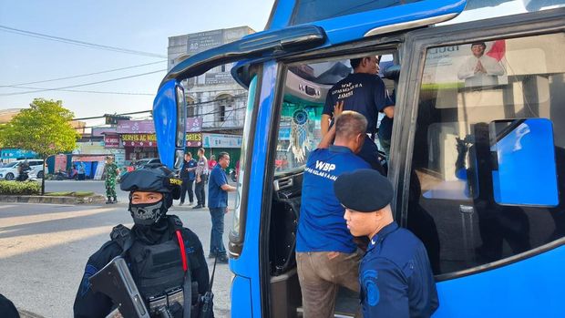 Ditjenpas melakukan pemindahan napi dari Lapas Jambi dan Lapas Bagansiapiapi karena kelebihan kapasitas. (dok.istimewa) Ditjenpas melakukan pemindahan napi dari Lapas Jambi dan Lapas Bagansiapiapi karena kelebihan kapasitas. (dok.istimewa)