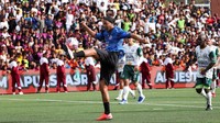 Euforia Ronaldinho, Warga Petare Tumpah Ruah Saksikan Aksi Sang Maestro Brasil
