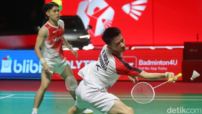 Raymond dan Joaquin saat berlaga di Indonesia Open pada Juni lalu. 