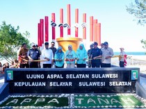 Gubernur Sulsel Resmikan Tugu Ujung Aspal Selatan Sulawesi di Selayar