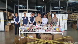 Penampakan Gudang Tangerang yang Digerebek BPOM, Simpan Kosmetik Ilegal Senilai Rp 27 M