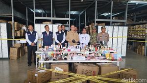 Penampakan Gudang Tangerang yang Digerebek BPOM, Simpan Kosmetik Ilegal Senilai Rp 27 M