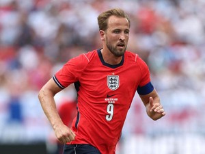 Keane Sarankan Kane Ubah Gaya Main di Piala Dunia 2026