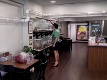 Video: Kafe di Thailand Ini Ramai Dikunjungi gegara Banyak Semut