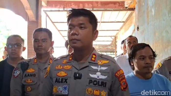 Kapolres Cianjur AKBP A Alexander Yurikho Hadi