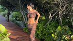 Eksotis Tiada Dua, Potret Kylie Jenner Healing di Kepulauan Turks dan Caicos