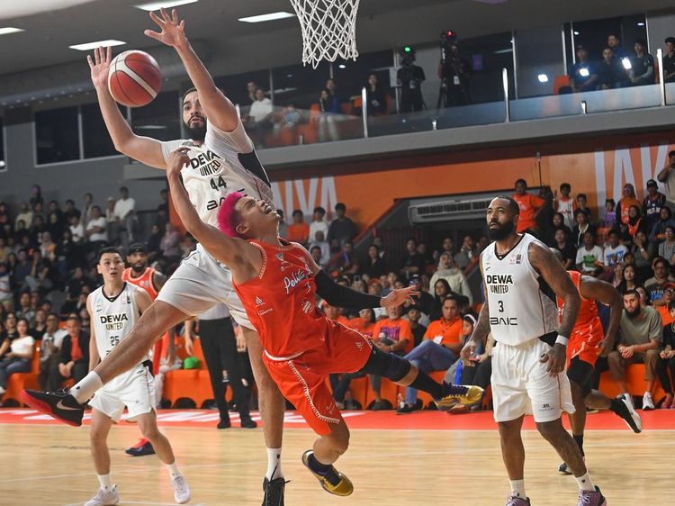 Pelita Jaya Tersungkur! Dewa United Menangi Duel Panas Semifinal IBL