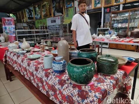 Penelitian keramik koleksi Museum Prabu Siliwangi Sukabumi Penelitian keramik koleksi Museum Prabu Siliwangi Sukabumi