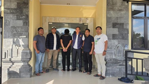 Pria asal Banyuwangi, Jatim, inisial UM ditangkap polisi lantaran mencuri uang turis India di resort Ubud, Gianyar. (Dok. Polsek Ubud)