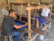 Tenun Trisna Sidemen, dari Usaha Rumahan Jadi Destinasi Wisata Endek Tradisional