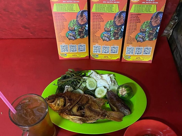 Bikin Bibir Jontor! 7 Warung Sambel di Benhil dengan Lauk Komplet