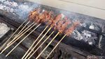 Legend Sejak 1964! Sate Keroncong dalam Gang Jatinegara Ini Tak Bau Prengus