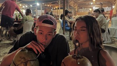So Sweet! Potret Justin Hubner Kulineran Seru bersama Jennifer Coppen