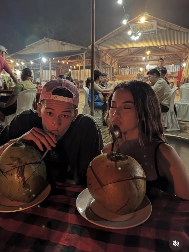 So Sweet! Potret Justin Hubner Kulineran Seru bersama Jennifer Coppen