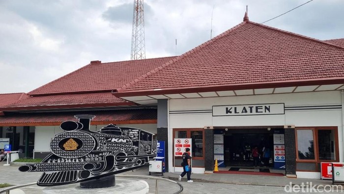 Stasiun Kereta Api Klaten.