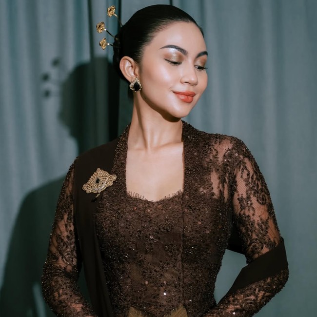 Ariel Tatum Asbun Banget di Threads, Rajin Balas Netizen