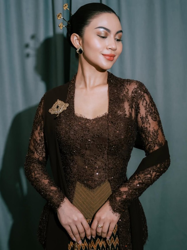 Ariel Tatum Asbun Banget di Threads, Rajin Balas Netizen