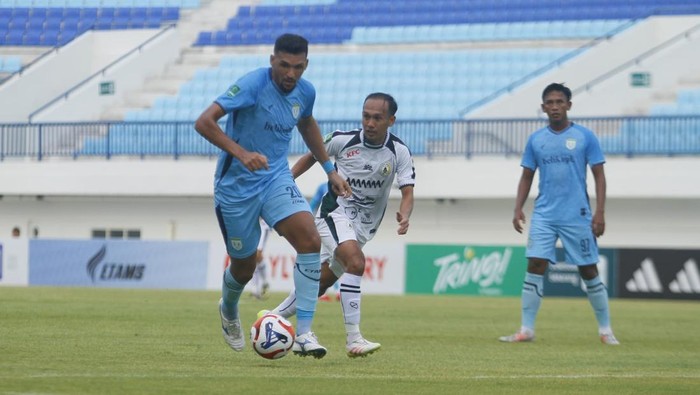 Bek asing Persela Lamongan Daniel Goncalves
