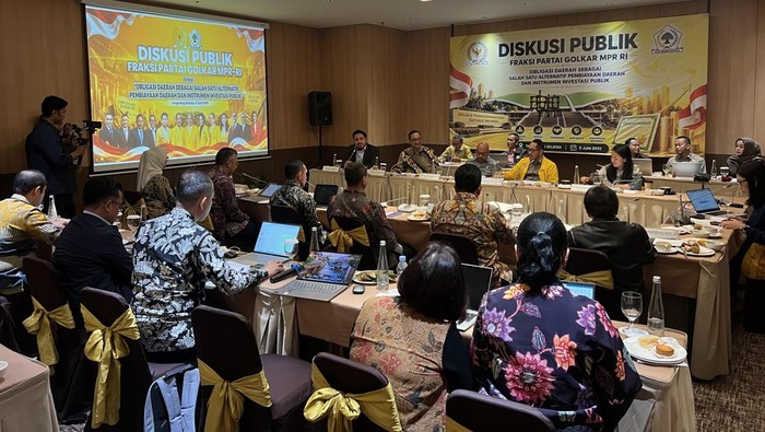 Diskusi Publik UU Obligasi Daerah digelar Fraksi Partai Golkar MPR di kawasan Pondok Aren, Tangerang Selatan, Senin (8/6/2026).