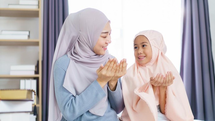 Doa agar Anak Cerdas, Pintar Akademik, dan Berakhlak Baik