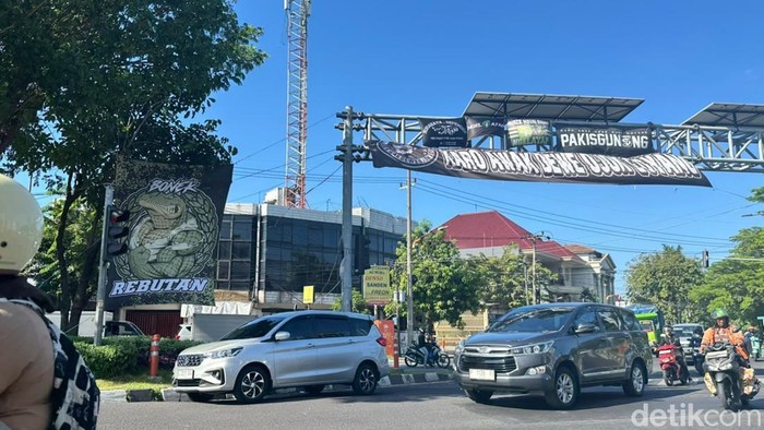 Dukungan Bonek Hiasi Kota Surabaya Jelang HUT Persebaya