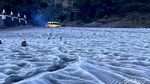Bromo Diselimuti Salju